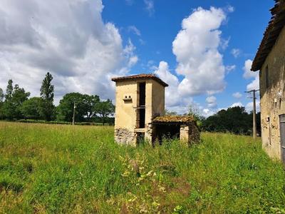 Maison - 250 m² - 4 pièces