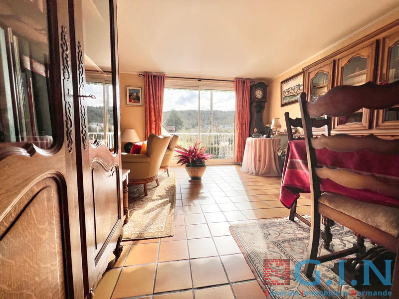 Maison - 107 m² - 5 pièces