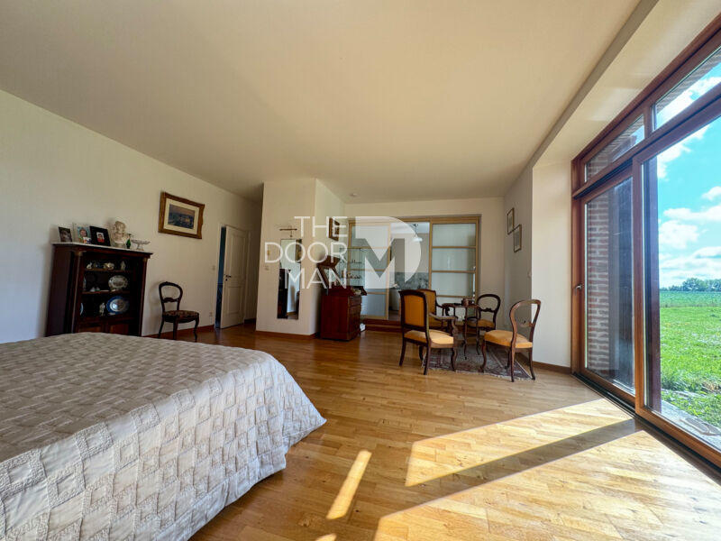 Propriété - 586 m² - 12 pièces