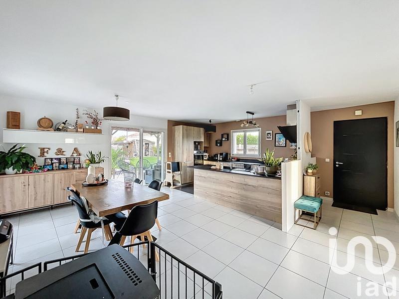 Maison - 95 m² - 5 pièces