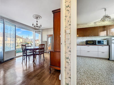 Maison - 91 m² - 5 pièces