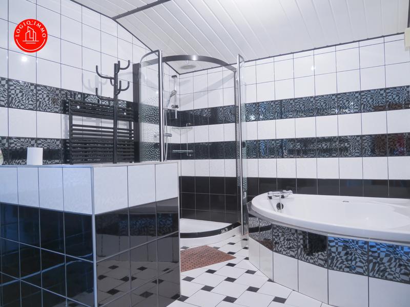 Maison - 170 m² - 7 pièces