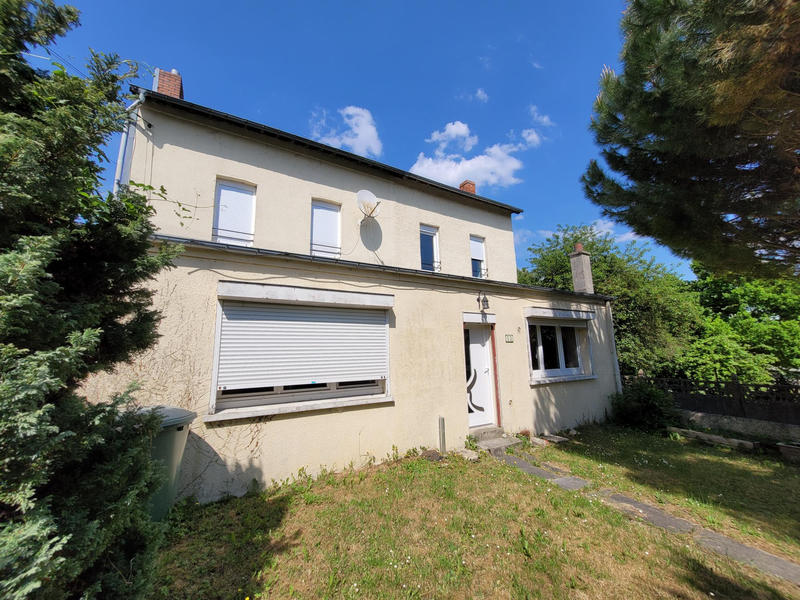 Maison - 96 m² - 5 pièces