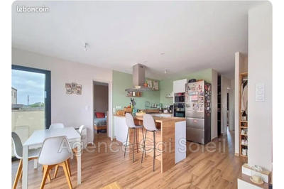 Villa - 80 m² - 4 pièces