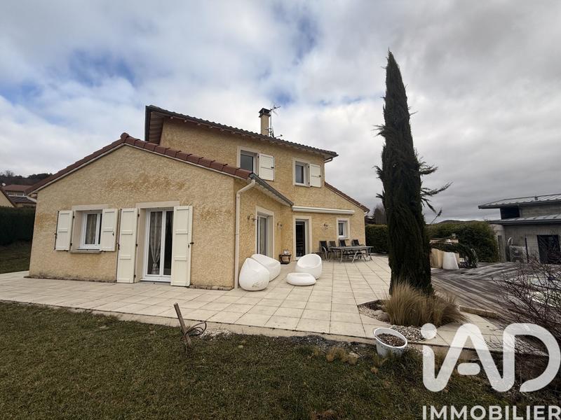 Maison - 149 m² - 5 pièces