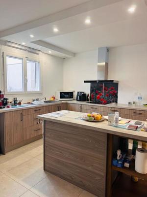 Maison - 92 m² - 4 pièces