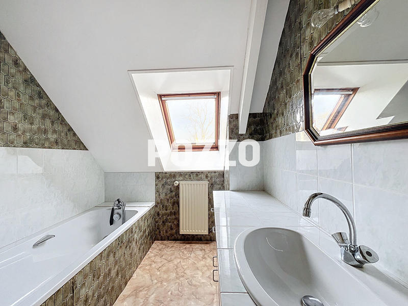 Maison - 159 m² - 6 pièces