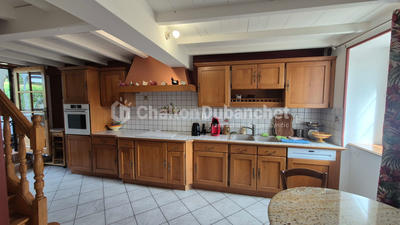 Maison - 183 m² - 7 pièces