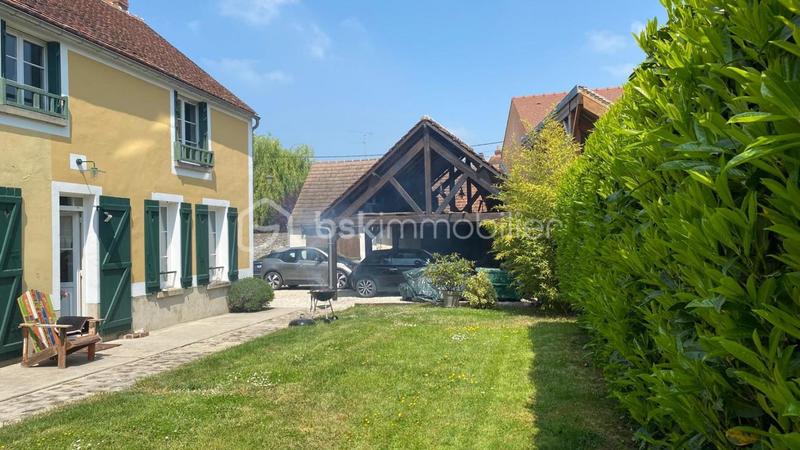 Maison - 210 m² - 7 pièces