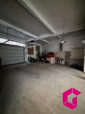 Local d'activités - 100 m²