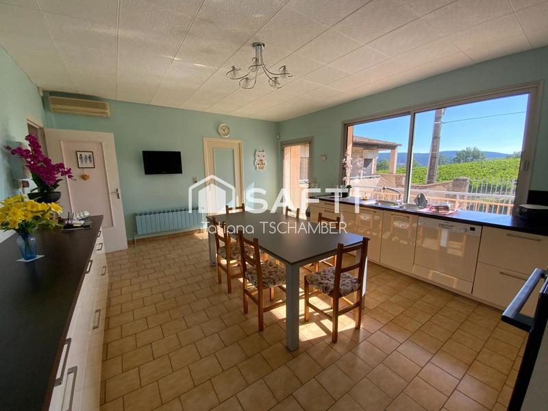 Maison - 327 m² - 9 pièces