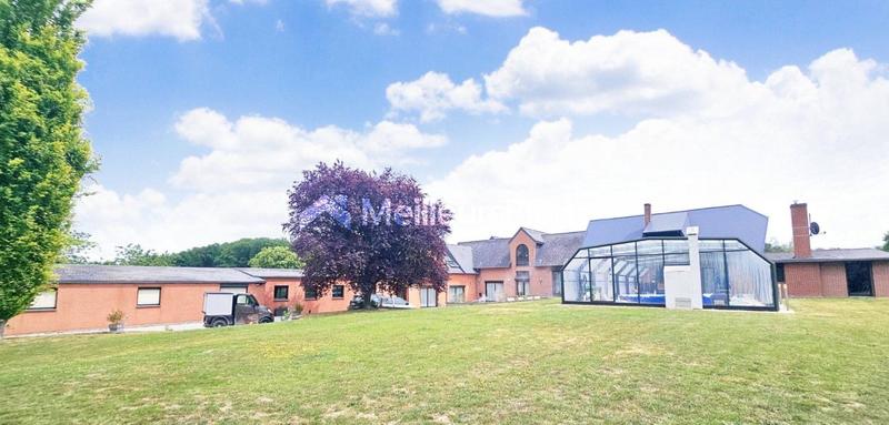 Propriété - 450 m² - 10 pièces