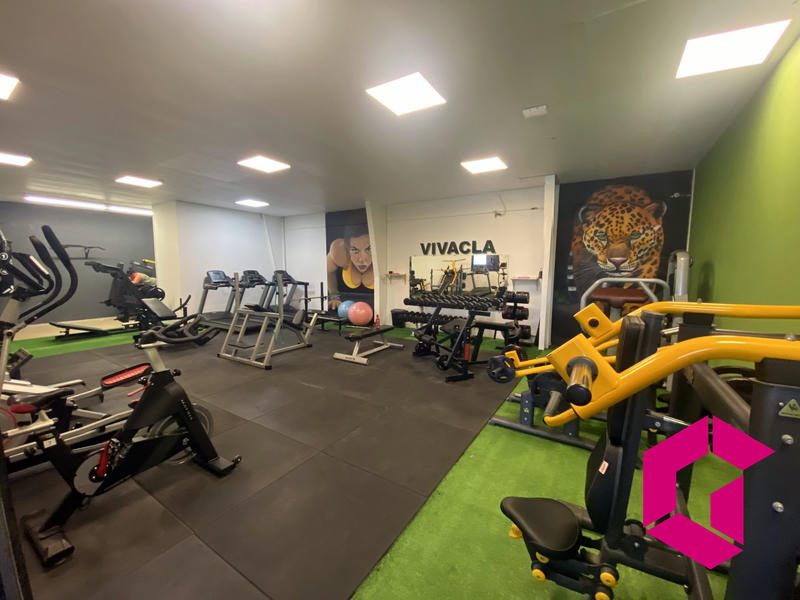 Local commercial - 330 m² - 5 pièces