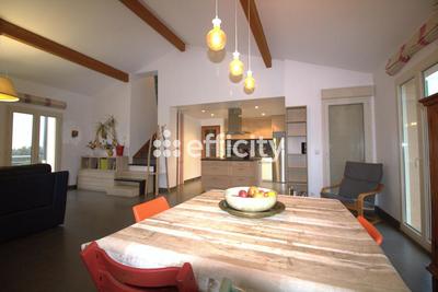 Villa - 146 m² - 8 pièces