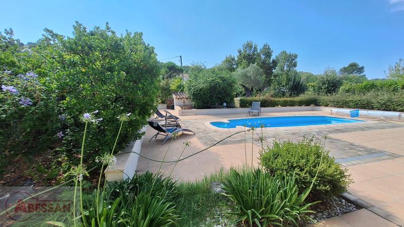 Maison - 182 m² - 6 pièces