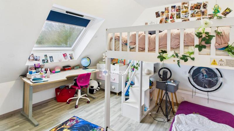 Maison - 92 m² - 5 pièces