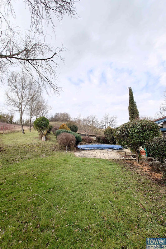 Maison - 220 m² - 10 pièces