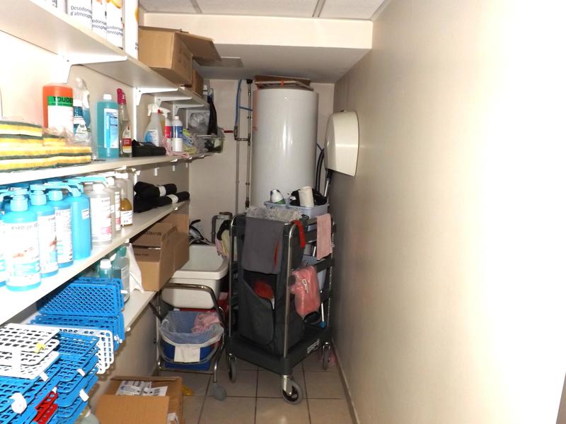 Local commercial - 256 m²