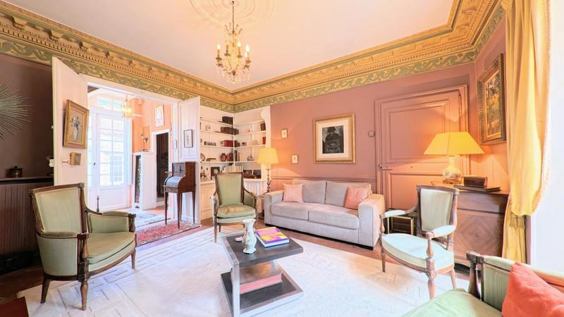 Maison - 170 m² - 7 pièces