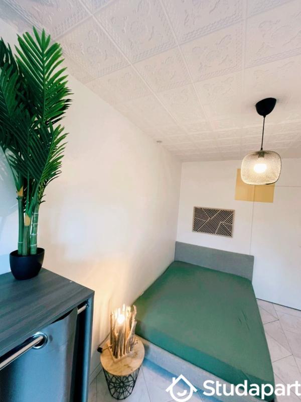 Chambre - 9 m² - 1 pièce