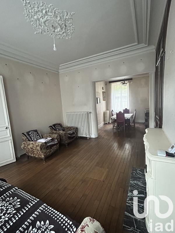 Maison - 245 m² - 9 pièces