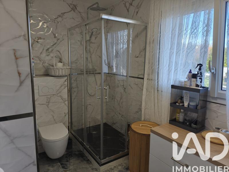 Maison - 205 m² - 7 pièces