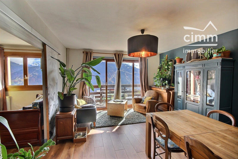 Appartement - 83 m² - 4 pièces