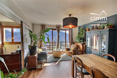 Appartement - 83 m² - 4 pièces