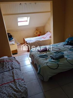 Maison - 377 m² - 10 pièces