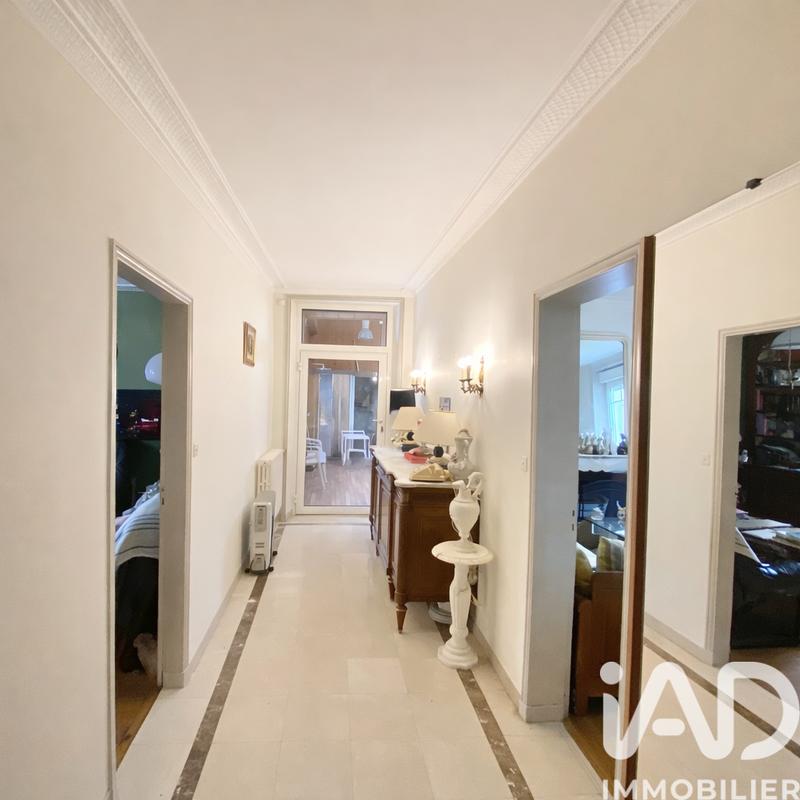 Maison - 400 m² - 10 pièces