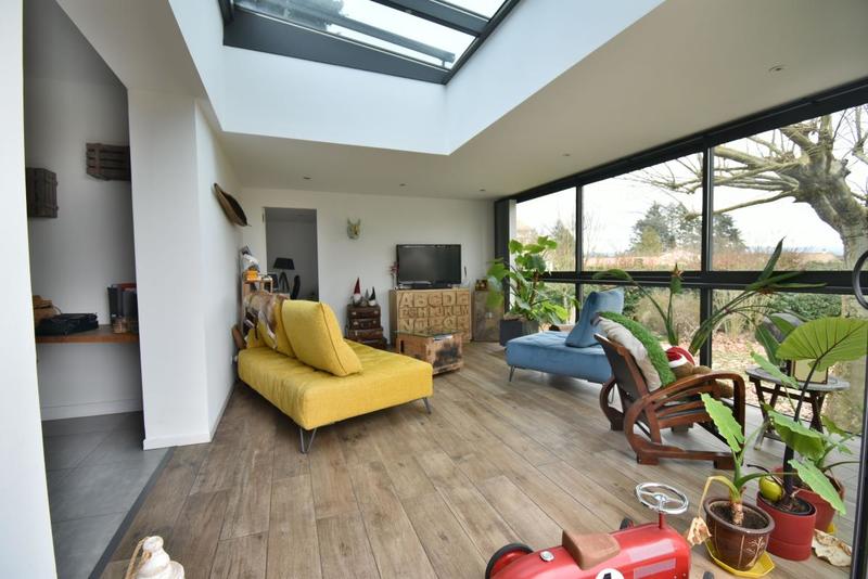 Villa - 203 m² - 6 pièces