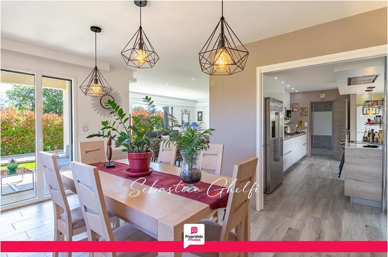 Maison - 149 m² - 6 pièces