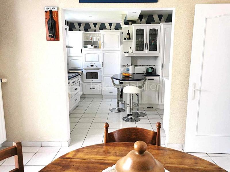 Maison - 248 m² - 11 pièces