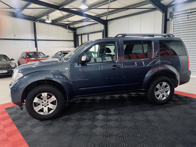 Nissan Pathfinder 2.5 dCi Pack Elégance 174 ch- Garantie 6 Mois