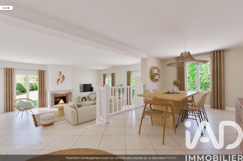 Maison - 230 m² - 8 pièces