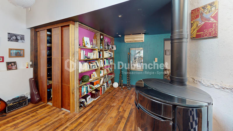 Maison - 200 m² - 6 pièces