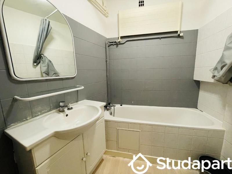 Chambre - 13 m² - 1 pièce