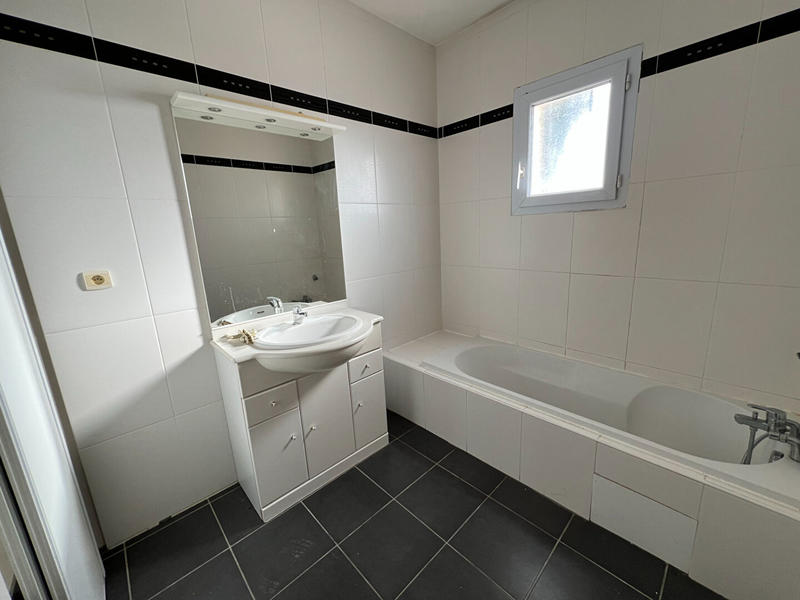 Maison - 102 m² - 5 pièces