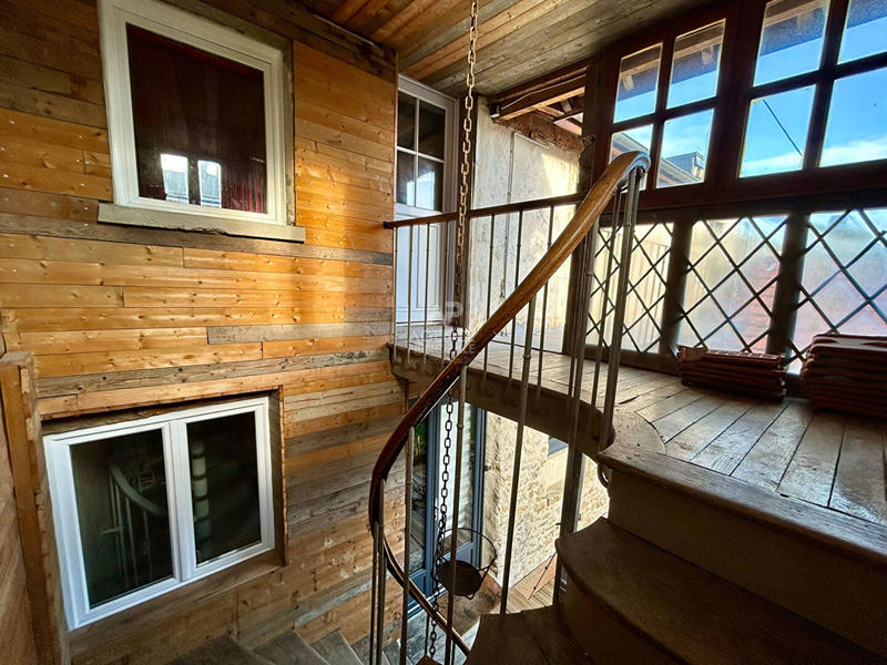 Maison - 154 m² - 8 pièces