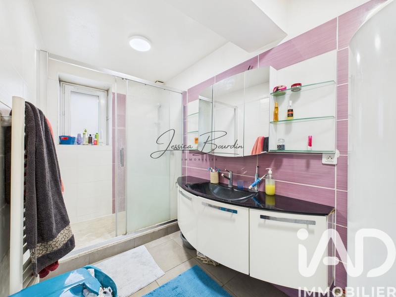 Maison - 170 m² - 5 pièces