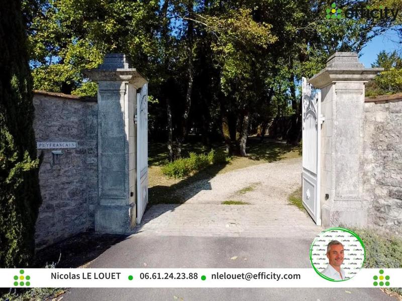 Demeure - 290 m² - 10 pièces