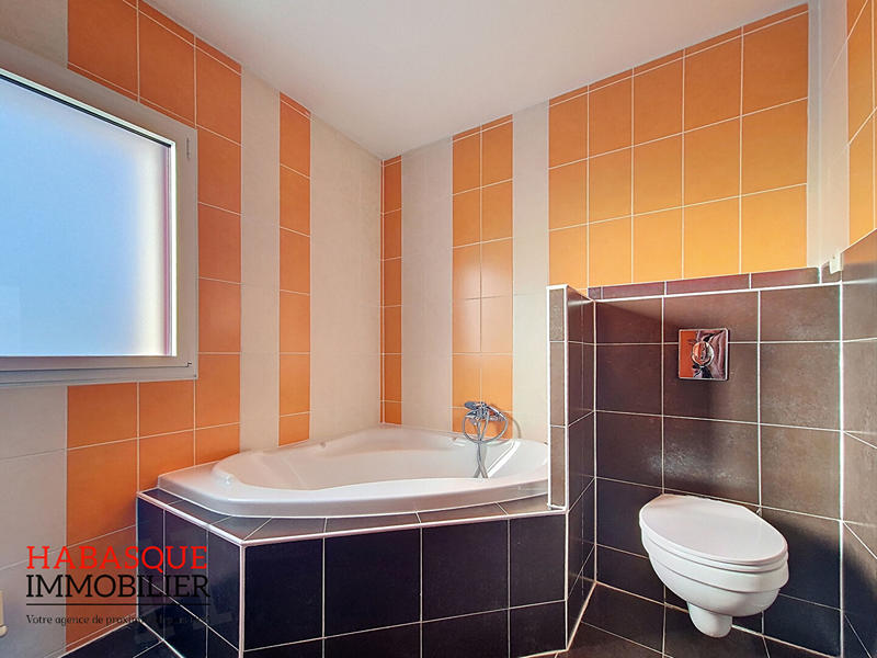 Maison - 160 m² - 6 pièces