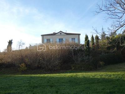 Maison d'architecte - 377 m² - 9 pièces