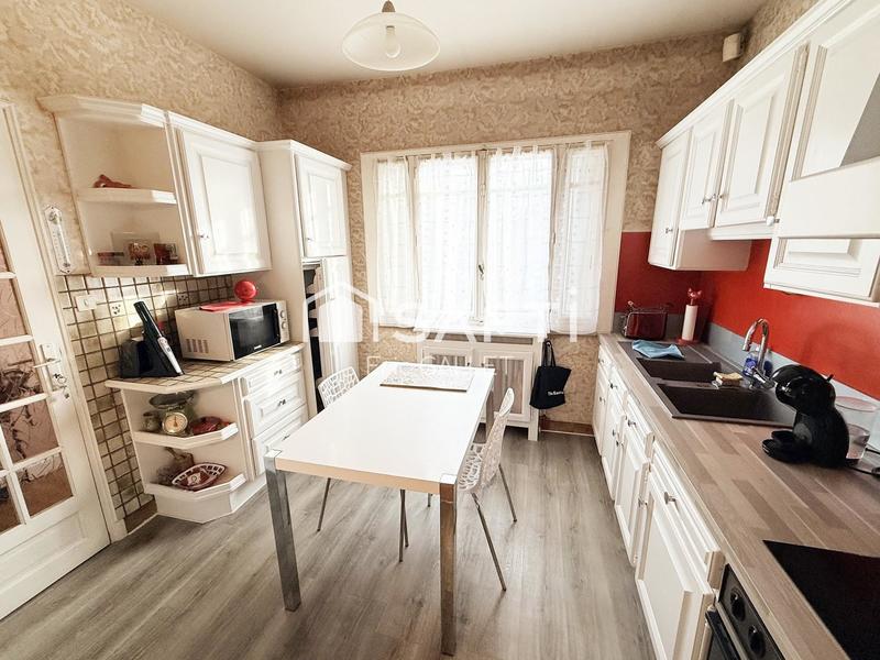 Maison - 182 m² - 6 pièces