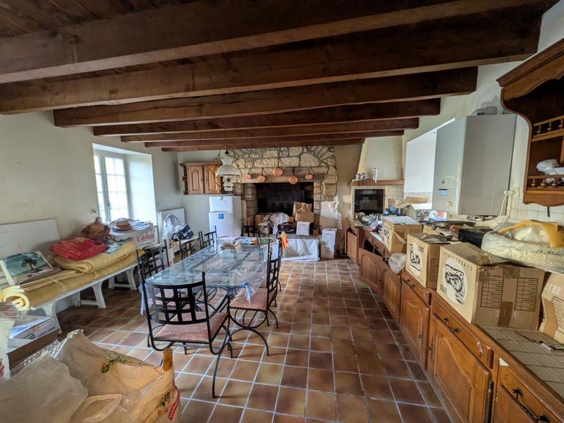 Propriété - 180 m² - 6 pièces