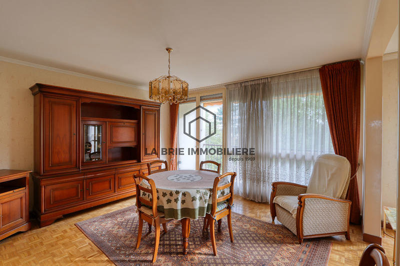 Appartement - 80 m² - 4 pièces