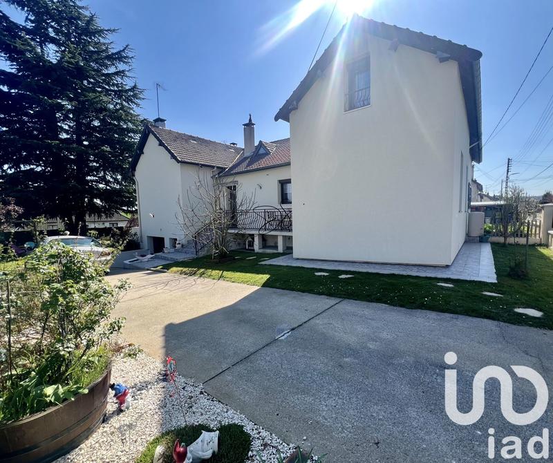 Maison - 151 m² - 6 pièces