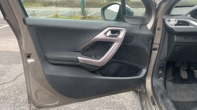 Peugeot 2008 I 1.2 PureTech 82 Style