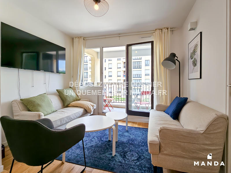 Chambre - 9 m² - 7 pièces