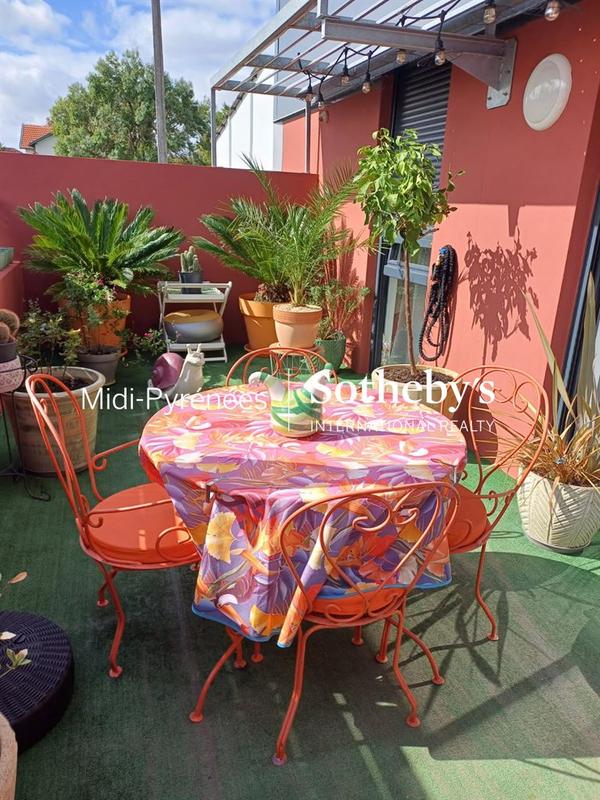 Appartement - 85 m² - 3 pièces